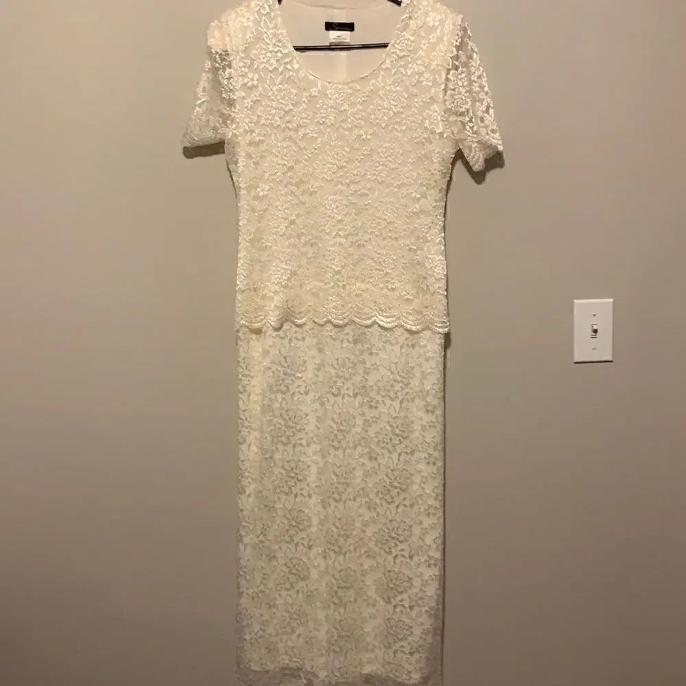 Serene Womans White Maxi/Party Dress Size 8
